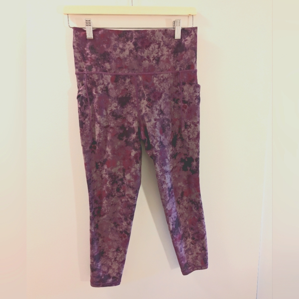 Tie Dye Purple 💜 Athleta Salutation Stash 7/8 Tight High Rise,Medium w pockets